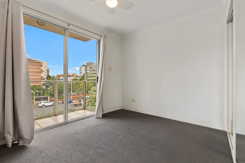 Photo - 11/275 Shafston Avenue, Kangaroo Point QLD 4169 - Image 7