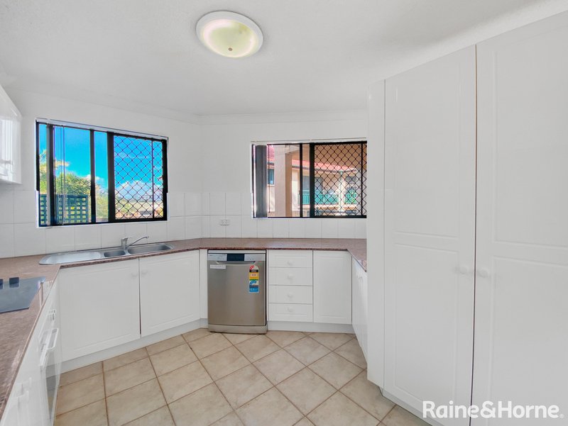 Photo - 11/28 Cadell Street, Toowong QLD 4066 - Image 2