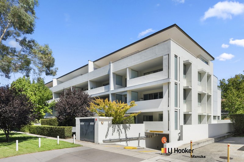 Photo - 11/28 Canberra Avenue, Forrest ACT 2603 - Image 2