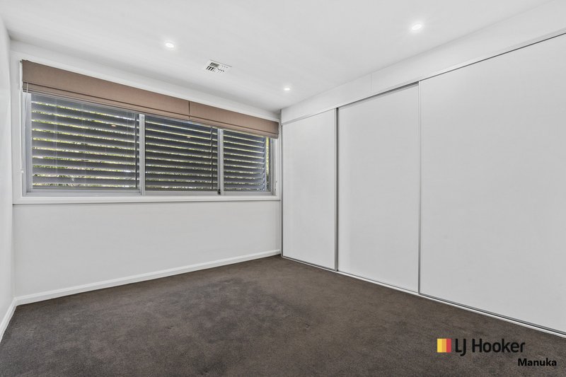 Photo - 11/28 Canberra Avenue, Forrest ACT 2603 - Image 16