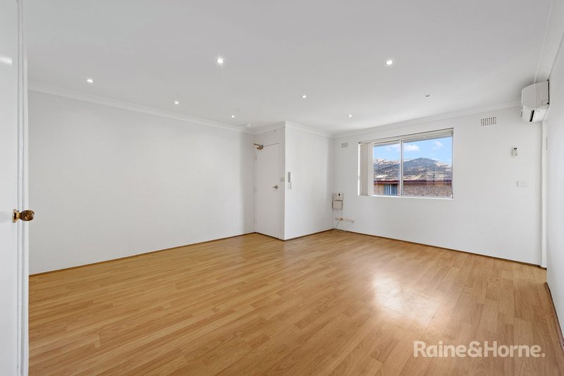 Photo - 11/28 Nagle Street, Liverpool NSW 2170 - Image 2