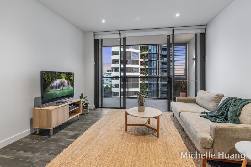 Photo - 1128/12 Longland Street, Newstead QLD 4006 - Image 9