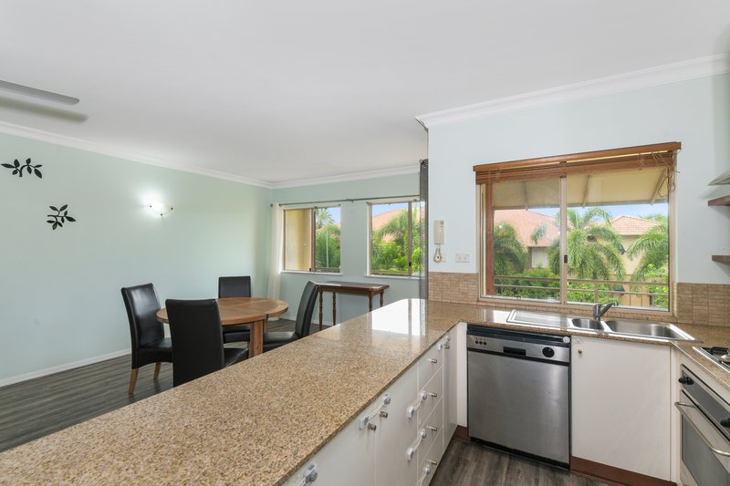 Photo - 1128/2-10 Greenslopes Street, Cairns North QLD 4870 - Image 4