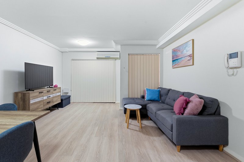 Photo - 11/282 High Street, Penrith NSW 2750 - Image 4