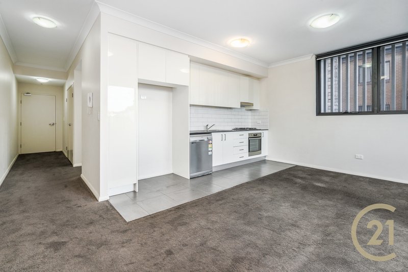 Photo - 11/29-31 Goulburn Street, Liverpool NSW 2170 - Image 2