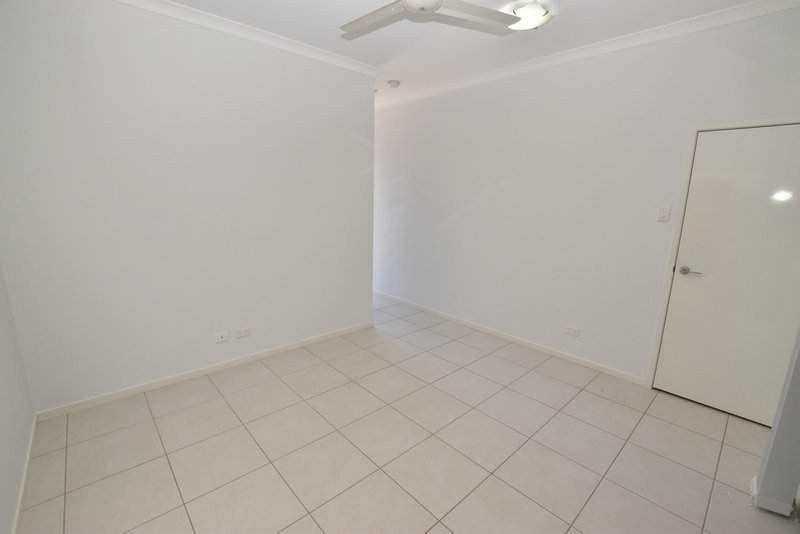 Photo - 11/29 Ann Street, South Gladstone QLD 4680 - Image 13