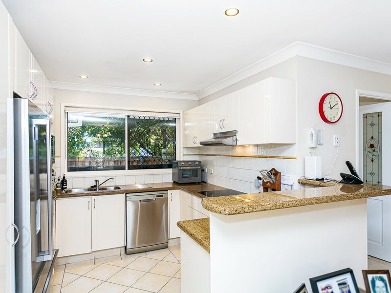 Photo - 11/29 Ellis Drive, Mudgeeraba QLD 4213 - Image 13