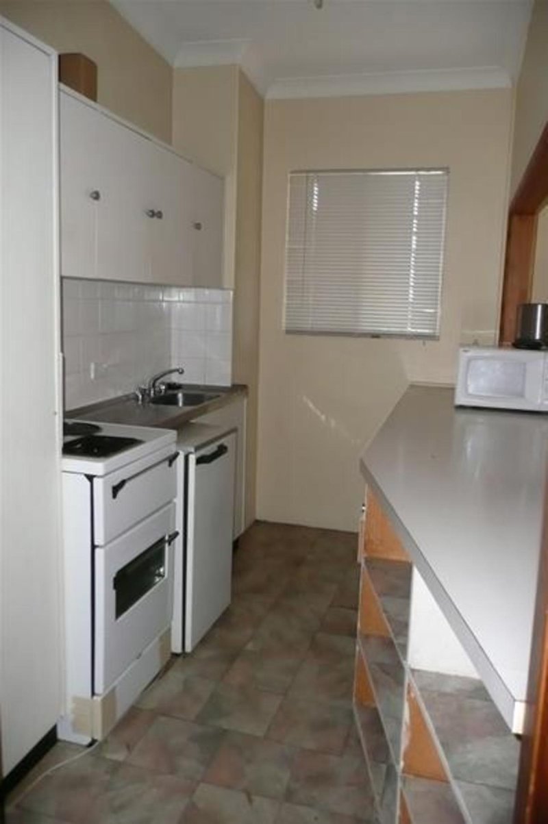 Photo - 11/29 Florence Street, Taree NSW 2430 - Image 2