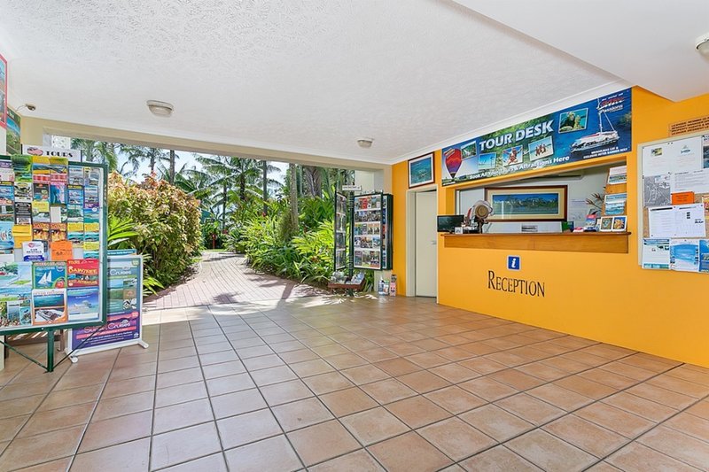 Photo - 1/129 Oleander Street, Holloways Beach QLD 4878 - Image 6