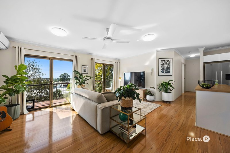 Photo - 11/29 Stopford Street, Wooloowin QLD 4030 - Image 1