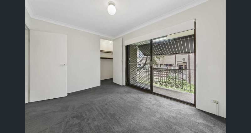 Photo - 11/29 William Street, North Parramatta NSW 2151 - Image 2