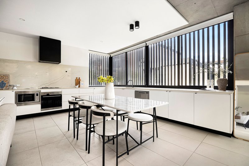 Photo - 11/293 Alison Road, Coogee NSW 2034 - Image 2