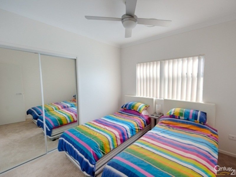 Photo - 11/299-303 Bradman Avenue, Maroochydore QLD 4558 - Image 7