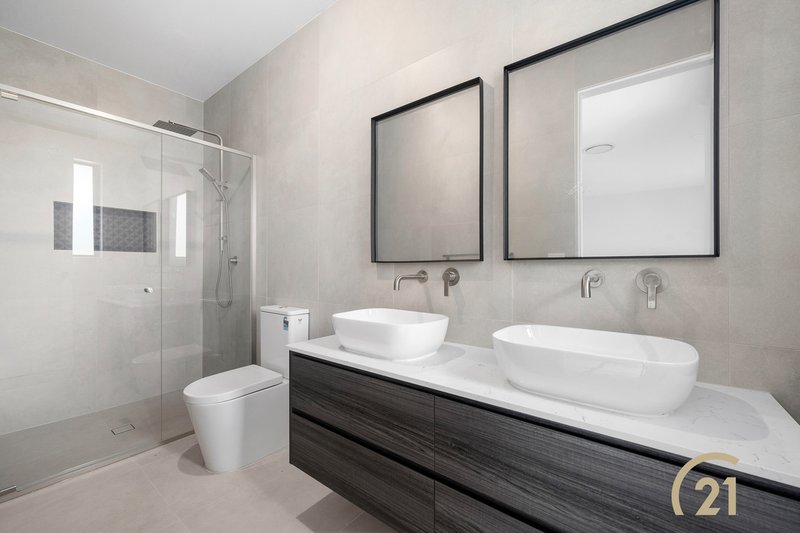 Photo - 113-115 Willan Drive, Cartwright NSW 2168 - Image 10