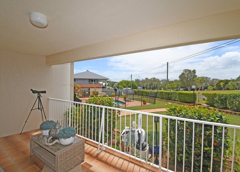 Photo - 1/13-15 Pulgul Street, Urangan QLD 4655 - Image 7