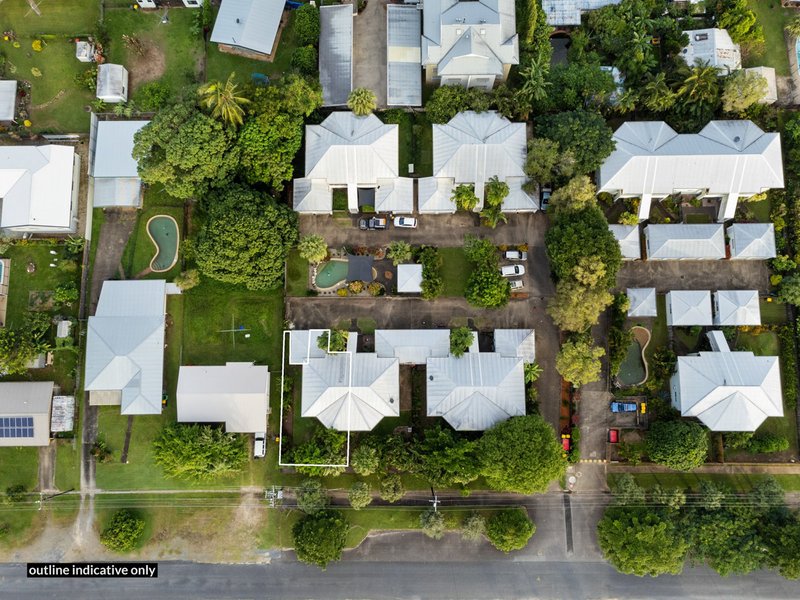 Photo - 1/13-19 Givens Street, Westcourt QLD 4870 - Image 4