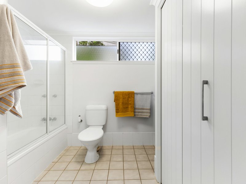 Photo - 1/13-19 Givens Street, Westcourt QLD 4870 - Image 7