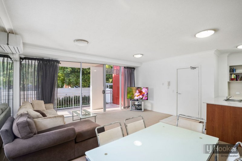 Photo - 1/13-23 Bright Avenue, Labrador QLD 4215 - Image 6