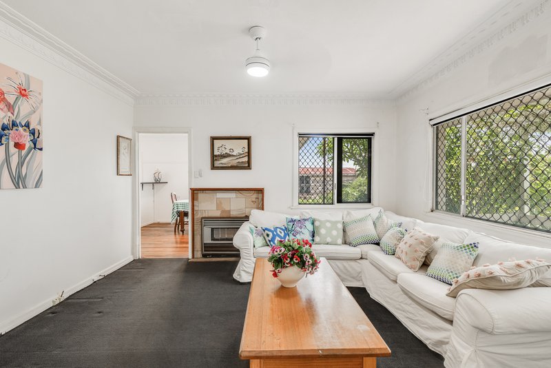 Photo - 113 Anzac Avenue, Newtown QLD 4350 - Image 3
