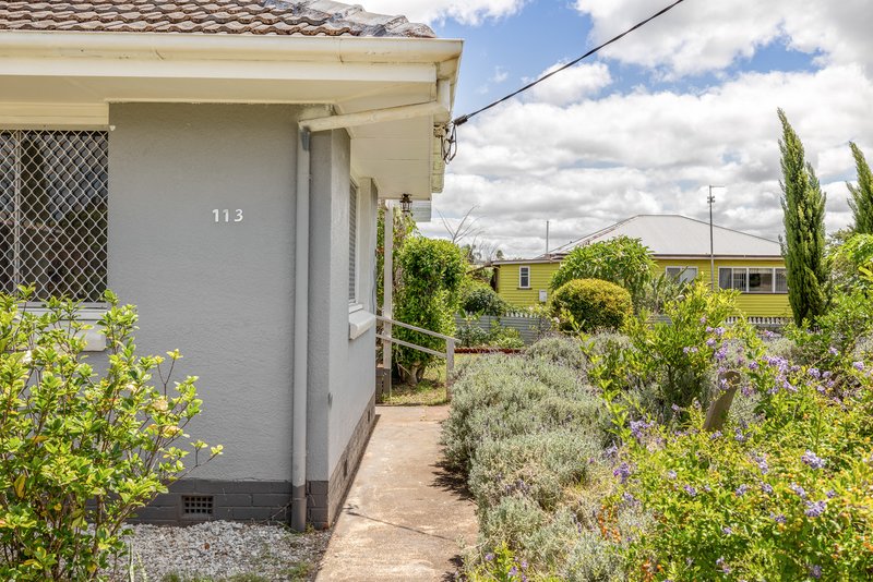 Photo - 113 Anzac Avenue, Newtown QLD 4350 - Image 16