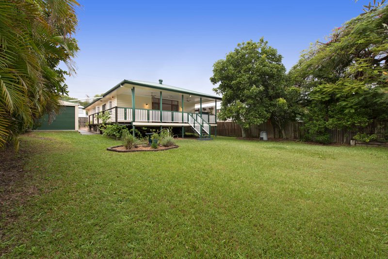 Photo - 113 Birdwood Road, Holland Park West QLD 4121 - Image 13