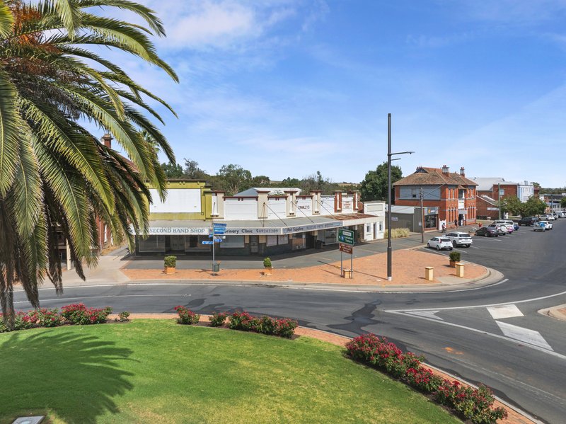 Photo - 113 Broadway , Junee NSW 2663 - Image 1