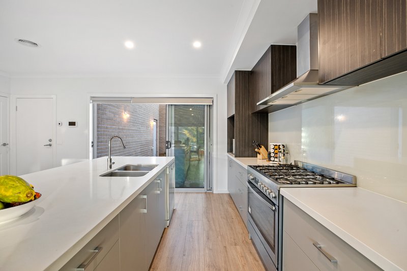 Photo - 1/13 Browns Road, Nunawading VIC 3131 - Image 5