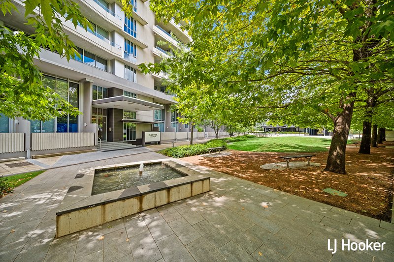 Photo - 11/3 Burbury Close, Barton ACT 2600 - Image 11