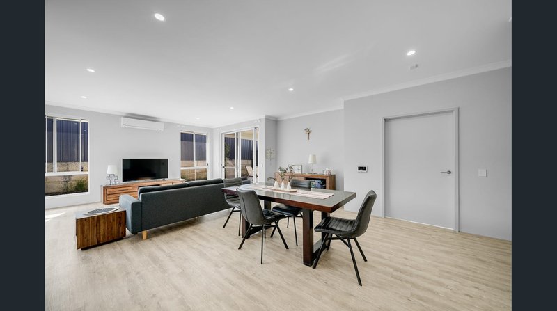 Photo - 113 Butterleaf Road, Baldivis WA 6171 - Image 4