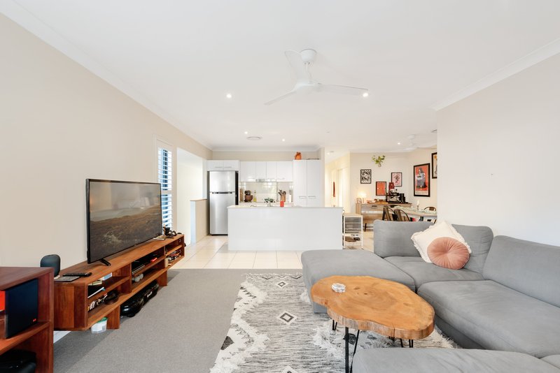 Photo - 1/13 Chrome Drive, Pimpama QLD 4209 - Image 8