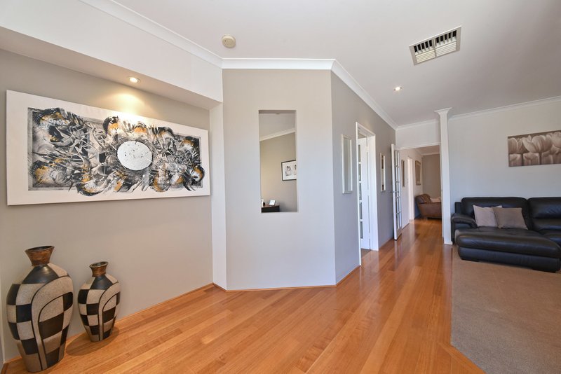 Photo - 113 Clydebank Crescent, Kinross WA 6028 - Image 2