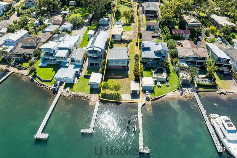 113 Coal Point Road, Coal Point NSW 2283