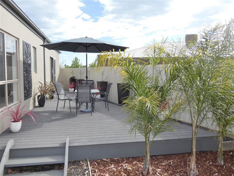 Photo - 1/13 Deakin Court, Horsham VIC 3400 - Image 14