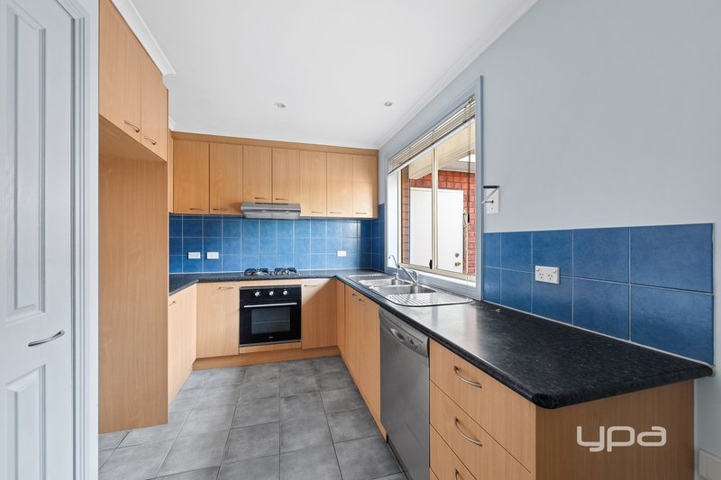 Photo - 1/13 Jefferson Street, St Albans VIC 3021 - Image 4