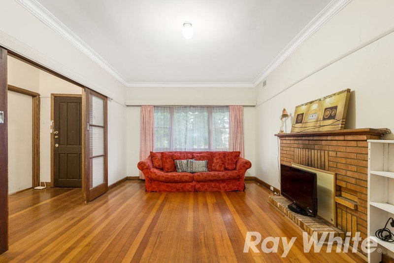 Photo - 1/13 Johnston Street, Burwood VIC 3125 - Image 3