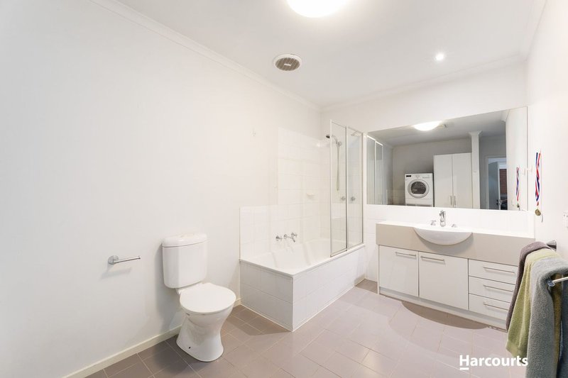 Photo - 11/3 Keylana Boulevard, Mount Waverley VIC 3149 - Image 9
