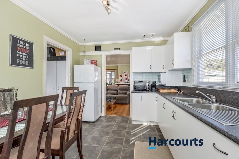 Photo - 113 Leven Street, Ulverstone TAS 7315 - Image 6