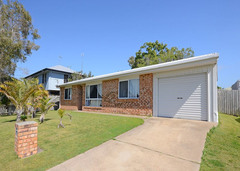 113 Limpus Street, Urangan QLD 4655