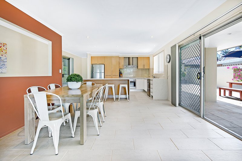 Photo - 113 Monaco Street, Broadbeach Waters QLD 4218 - Image 1