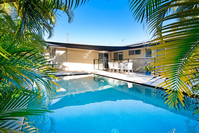 Photo - 113 Monaco Street, Broadbeach Waters QLD 4218 - Image 15