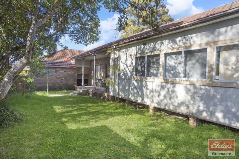 Photo - 113 Old Kent Road, Greenacre NSW 2190 - Image 4