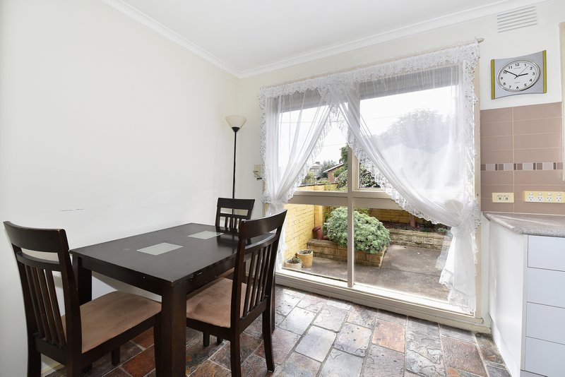 Photo - 1/13 Olive Grove, Pascoe Vale VIC 3044 - Image 5