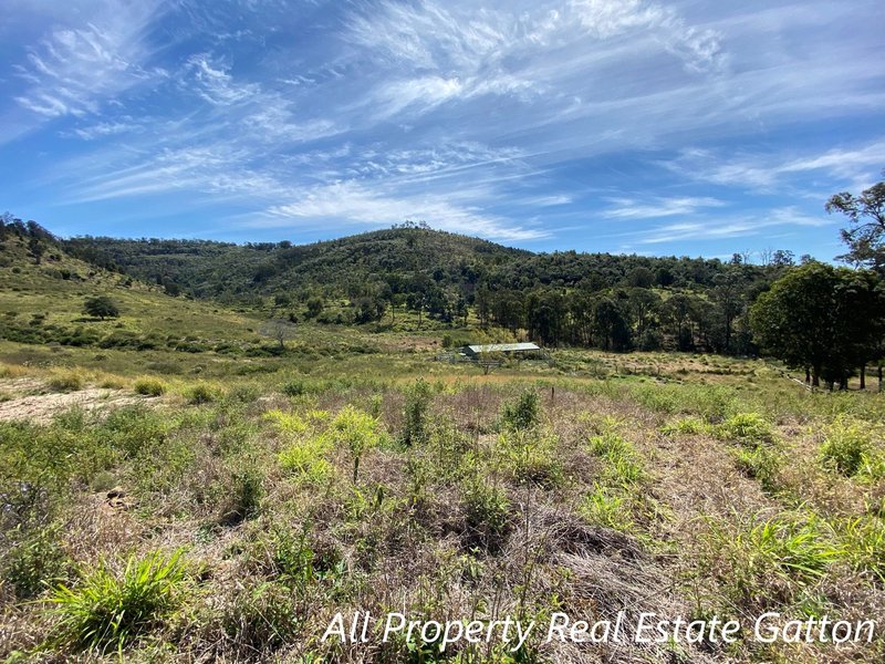 113 Osts Road, Mount Sylvia QLD 4343