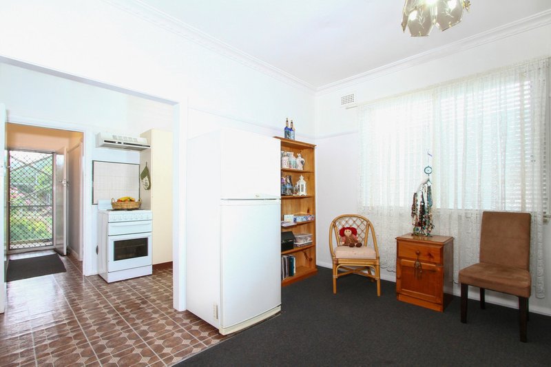 Photo - 113 Park Road, Goulburn NSW 2580 - Image 6