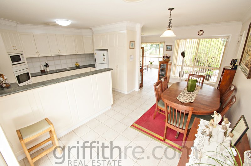 Photo - 1/13 Powys Place, Griffith NSW 2680 - Image 6