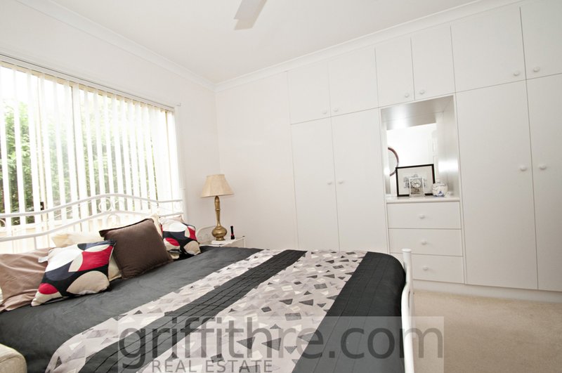 Photo - 1/13 Powys Place, Griffith NSW 2680 - Image 9