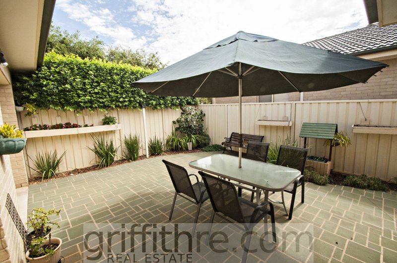 Photo - 1/13 Powys Place, Griffith NSW 2680 - Image 13