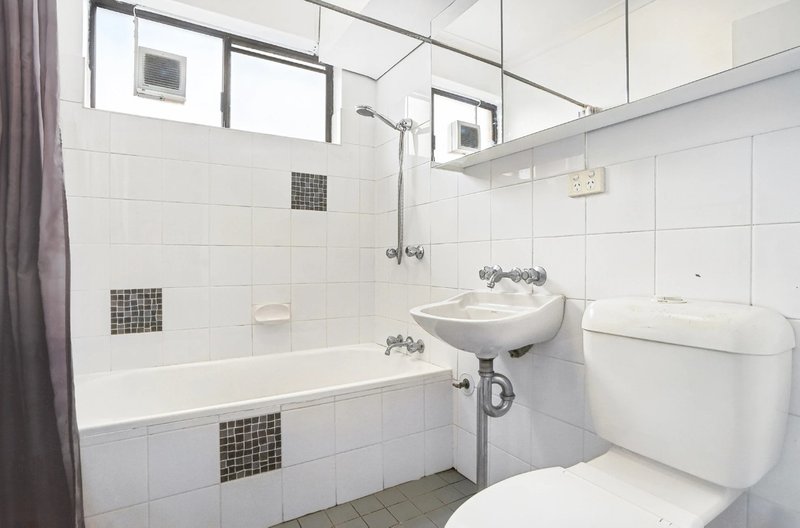 Photo - 1/13 Preston Street, Jamisontown NSW 2750 - Image 5
