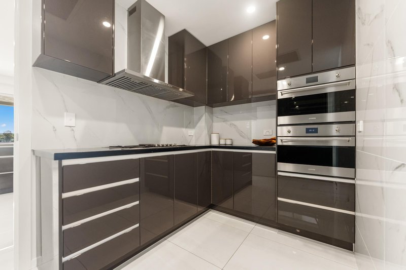 Photo - 113 River Links Boulevard, Helensvale QLD 4212 - Image 11