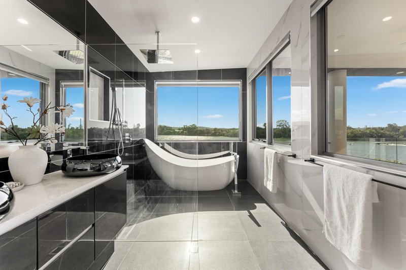 Photo - 113 River Links Boulevard, Helensvale QLD 4212 - Image 22